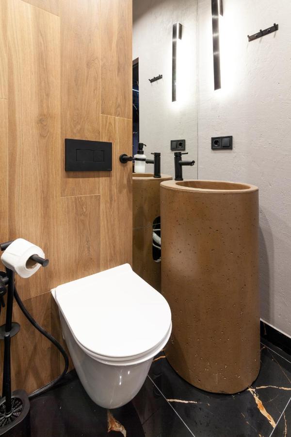 Leogrand Apartments On Shevchenka 38-1 Lviv Bagian luar foto